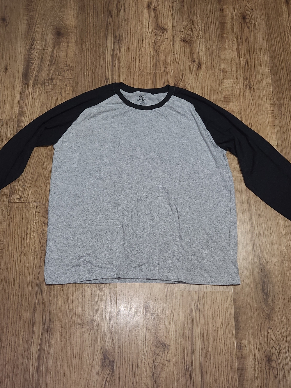 Revolution Men's Long-Sleeve Raglan Shirt - Gray Body with Black Sleeves